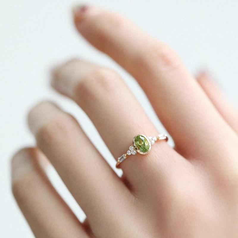 Fresh and Refreshing Olive Green Gem Rings for Women Vintage Design High Grade Light Luxury Engagement Ring  Jewelry