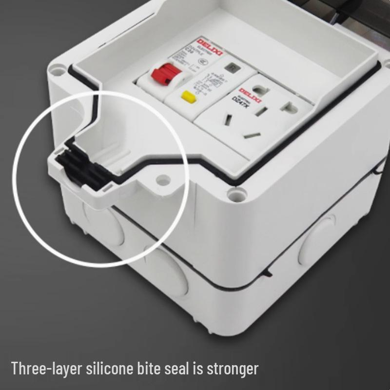 PZ30 Outdoor Waterproof Distribution Box with 5/9 Circuits, MCB, and RCD DZ47-63 Circuit Breaker