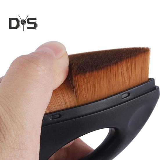 Tire Shine Brush Štětiny z mikrovlákna Snadné uchopení Čisticí kartáč na rukojeť pro čištění detailů auta.