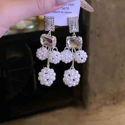 0 Spring and Summer New Sweet Fairy Air Beaded Pearl Earrings Retro French High-end Temperament Elegant Earrings Women