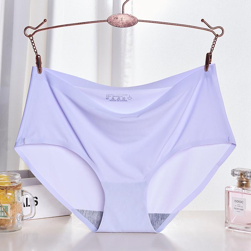 Nylon Seamless Women's Mid-Waist Breathable Panties with Elastic Waistband - Sexy Triangle Design