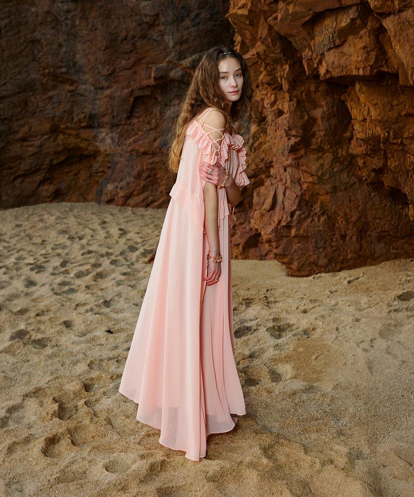 Aiseugadeuneiogongpal Off-Shoulder Chiffon Dress_Peach Cream
