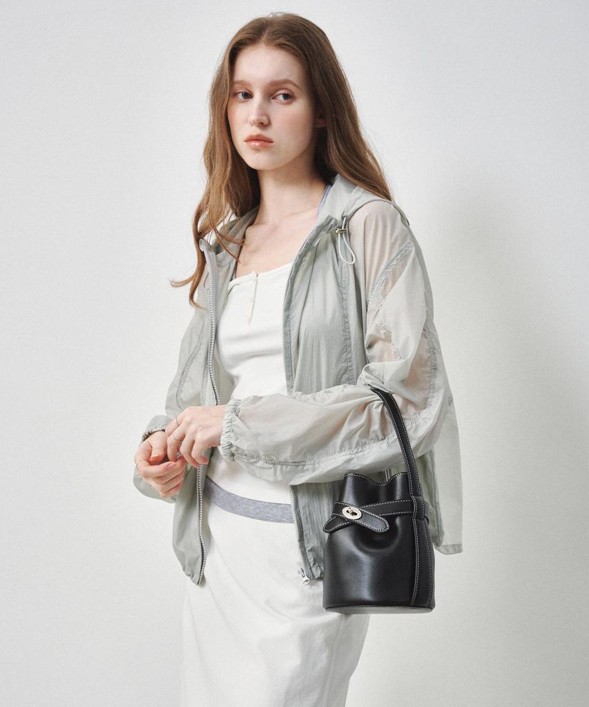Ostkaka Classic Belt Bucket Bag Mini Black