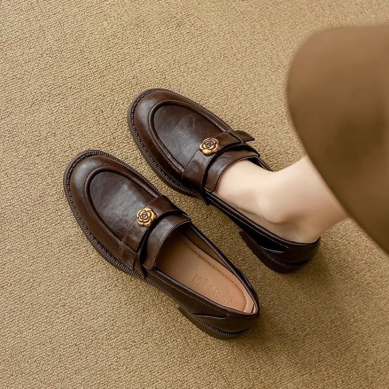 Soft sheepskin camellia handmade soft-soled women's new spring and autumn mid-heeled single shoes retro small leather shoes