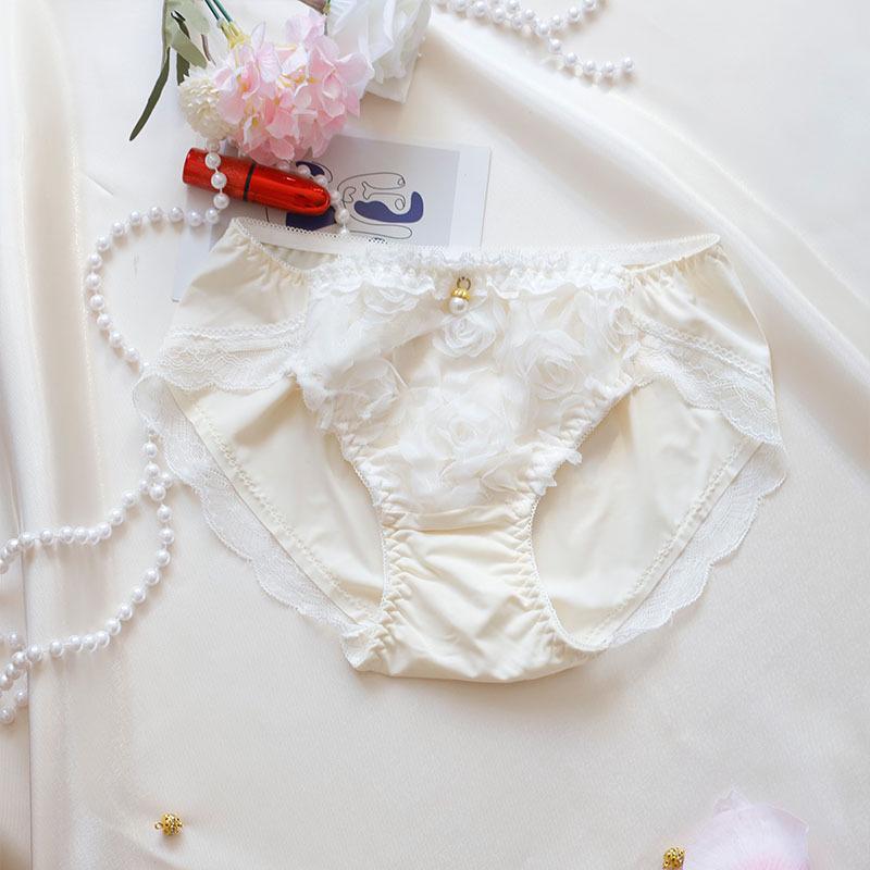 

2026 Низкорослые Женские Сексуальные Молочные Шелковые Трусики-Треугольники для Молодых Девушек Студенток XL (60-70 kg) светло-желтого