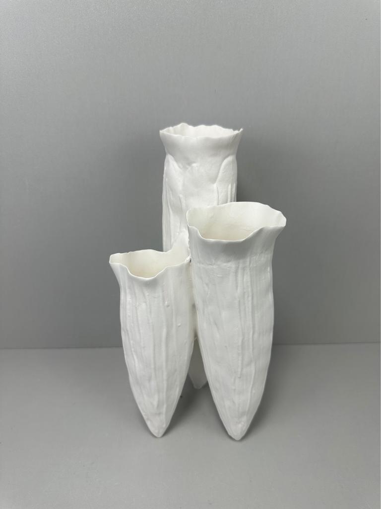 Ceramic Vase Abstract Coral Reef Triangular Shape Abstract Handicraft Desktop Storage Container Flower Vase Home Decoration