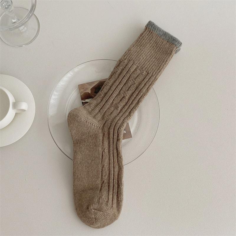 Autumn and Winter Color-blocking Socks, Women's Mid-calf Socks, Thickened Wool Socks, Warm and Retro Pile Socks