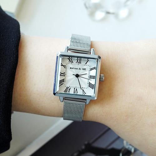 

[MAISON DES SHI] Женские квадратные римские металлические наручные часы MAISON DES SHI MDS-401MSV MDS-401MSV