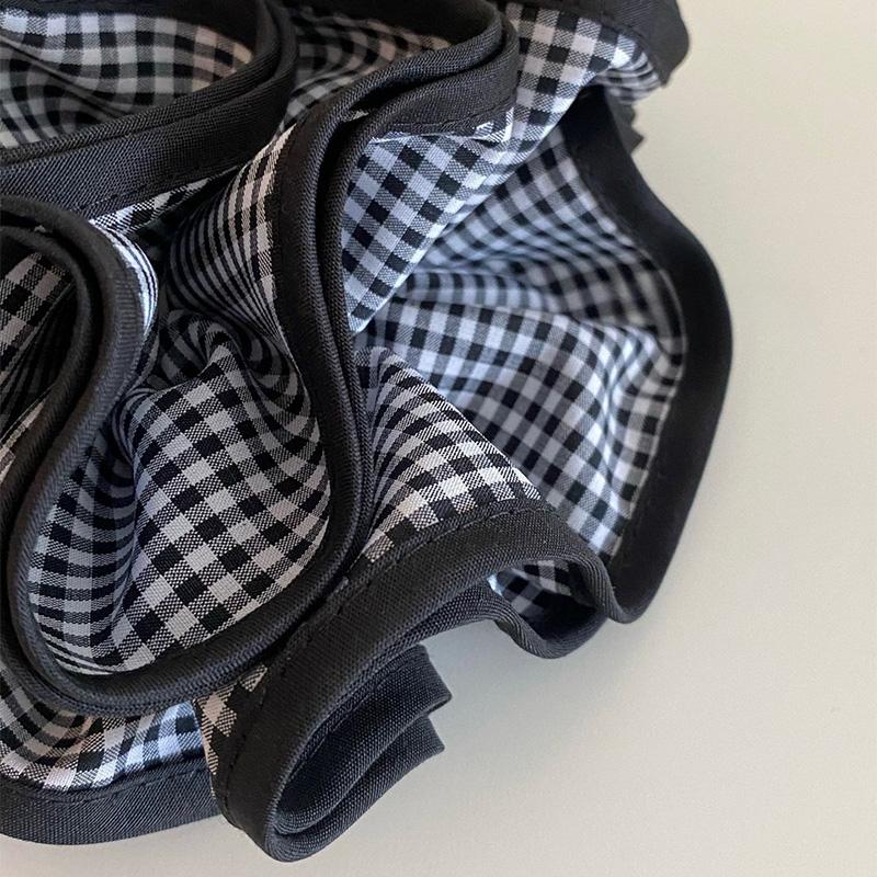 1pc Retro Fashion Black and White Grid Large Intestine Hair Ties, Sweet Retro Pleated Flower Bud Hair Loop Hair Band Accessories