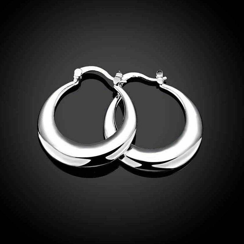 Huitan Hot Trendy Big Circle Hoop Earrings Women Metal Gold Color/Silver Color Versatile Ear Piercing Earrings Statement JewelryGood product
