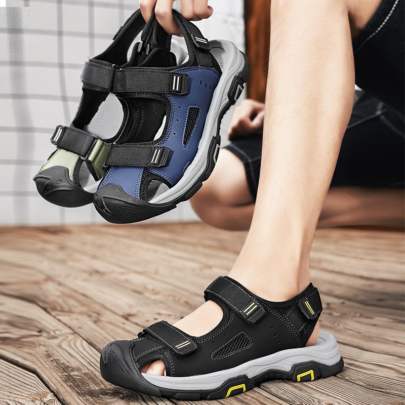 Summer Men’s Sandals Outdoor Sports Anti-collision Men's Shoes Soft Rubber Lightweight Hiking Shoes Flat Black Flip-flops