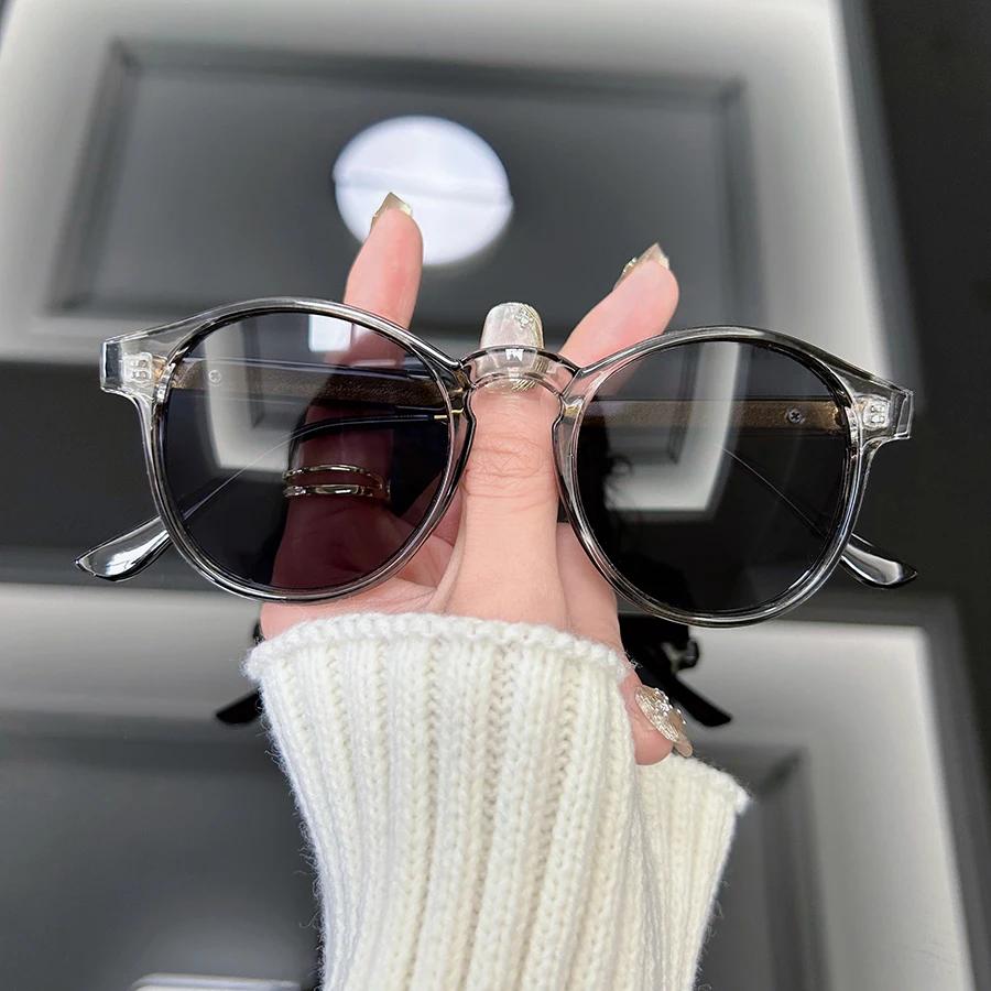 Retro Square Sunglasses Women Fashion Plastic Frame Vintage Sun Glasses Men Stylish Oversized Eyewear