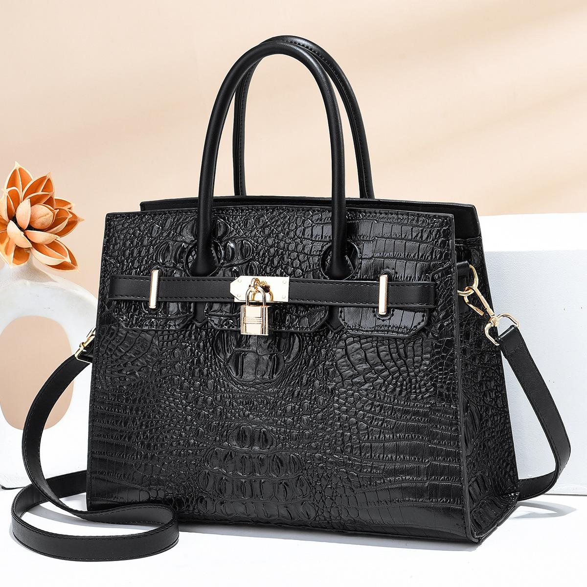 

Single Crossbody Shoulder Handbag Ladies Fashion Large Capacity Leisure Simple чорний