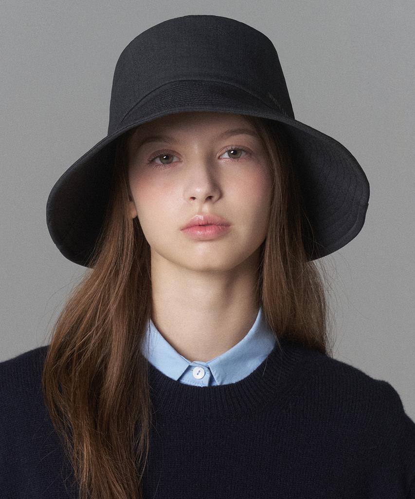 Hwaiteusaenjeu Asymmetrical Bucket Hat Isola (4 Colors)