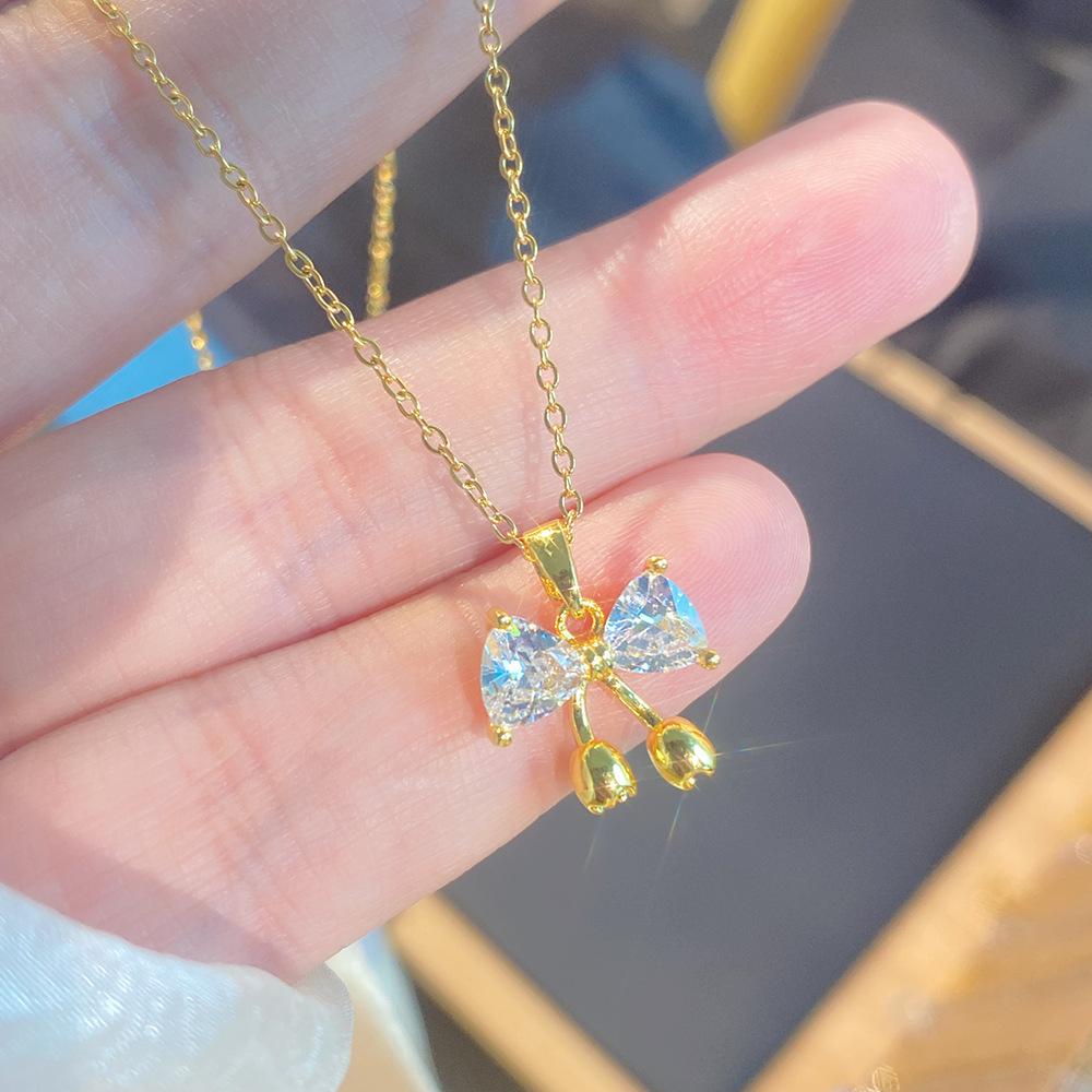 Light Luxury Full Diamond Inlaid Zircon Titanium Steel Clavicle Chain Fairy Versatile Delicate Necklace Gift for Girlfriend