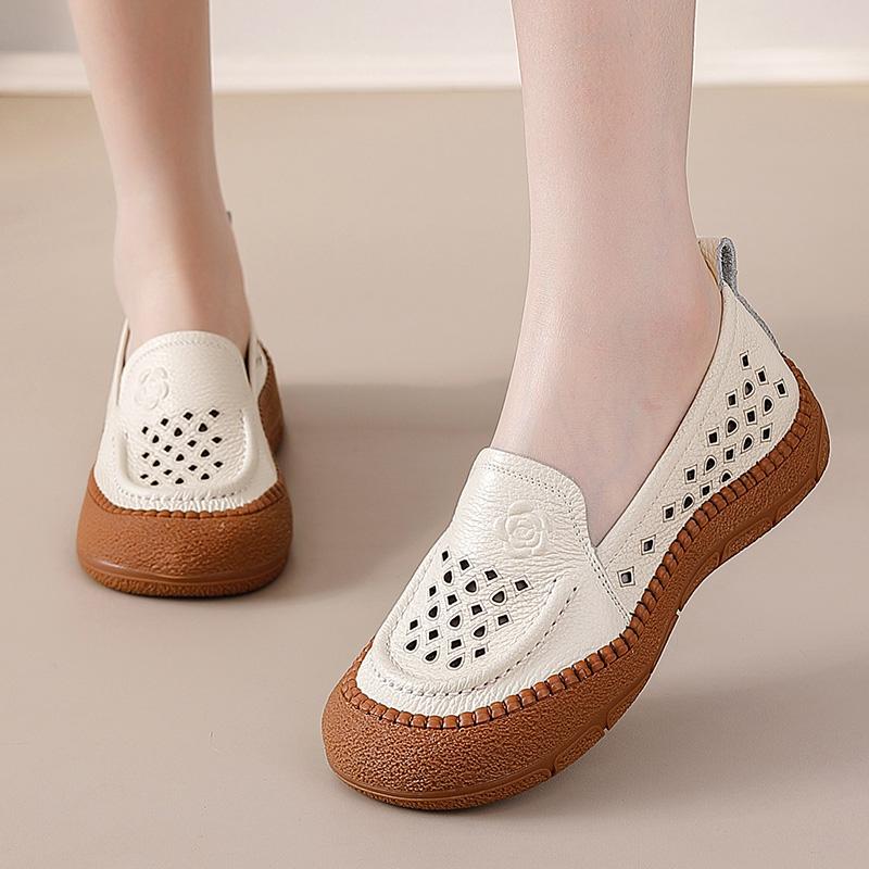 Fashion New authentic leather slip on flats women's ancient perforated breathable moccasins woman exquisite embossed rose loafers shoes