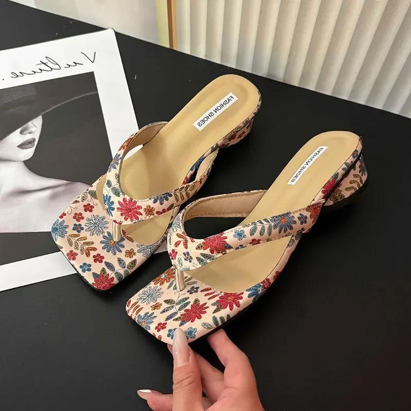 Fashion Summer Clip Toe Women Slippes New 2025 Fashion Elegant Wedges Heel Slides Shoes Ladies Casual Outdoor Beach Flip Flops Sandalias