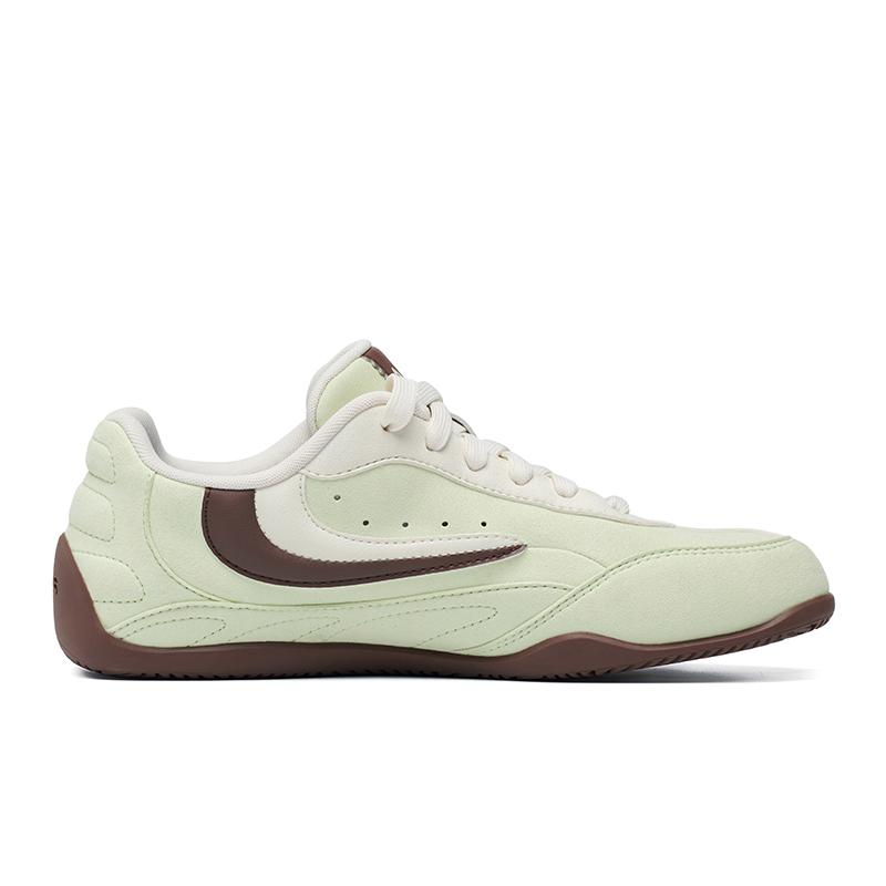 Fila Hyper Fashion Retro Classic Sports Casual Commuting Versatile Comfortable Lightweight Lifestyle Shoes Women Sneaker Green White F12W532168FWT