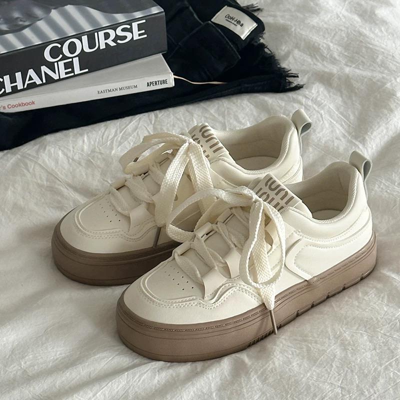 

Thick-soled autumn with skirt white leather board shoes student niche chic trendy shoes 35