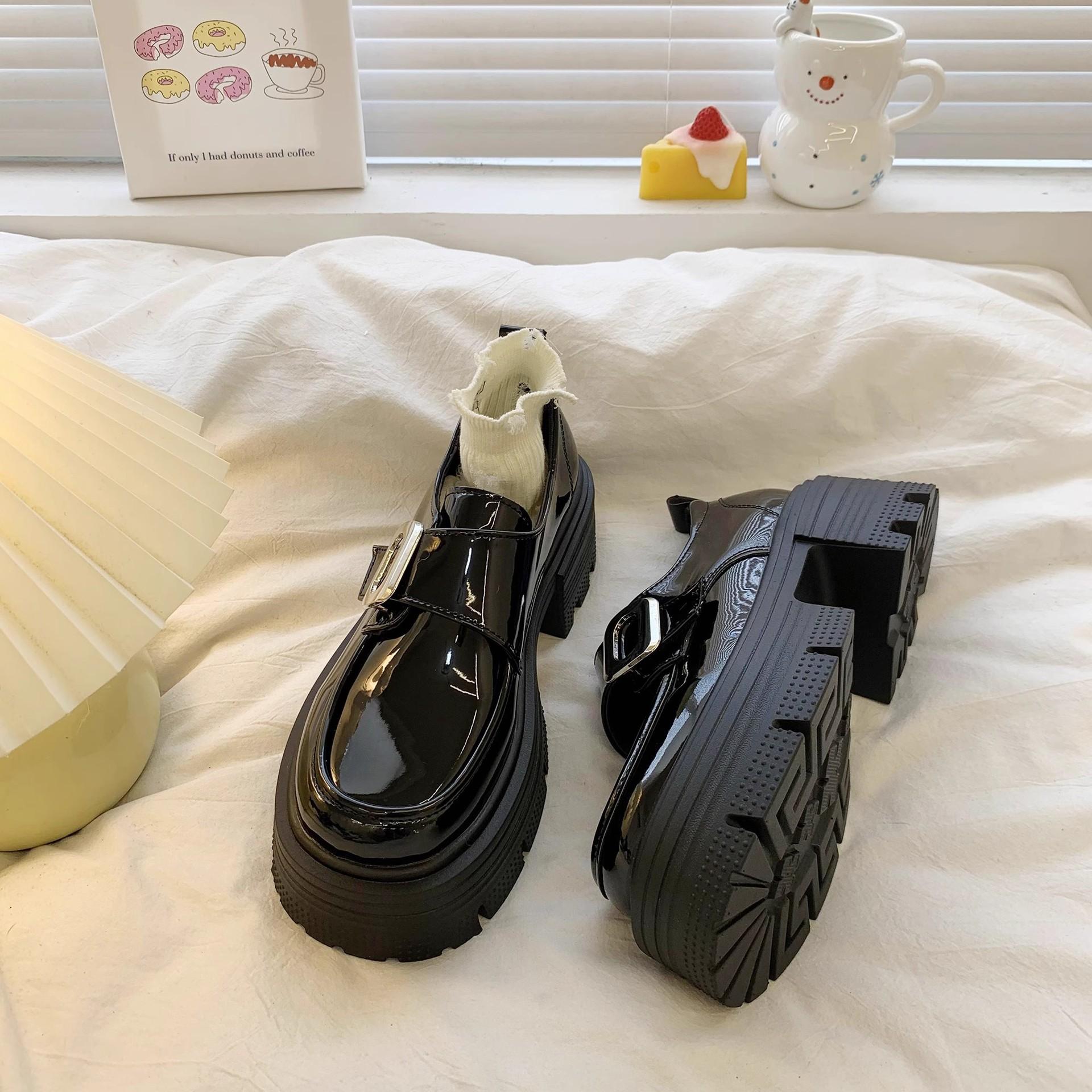 

Black French retro British style thick heel platform small leather shoes women s 2025 new spring and autumn versatile height-increasing single shoes 35