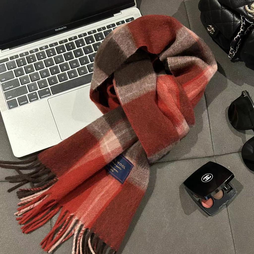Xiaohongshu Popular Cherry Red New Year'S Red 100% Wool British Versatile Scarf Women'S And Men'S Cashmere Warm Scarf