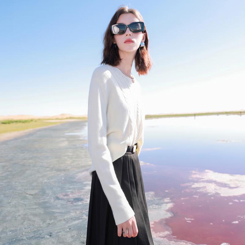 Sancai Winter V-Neck Cable Knit Pullover