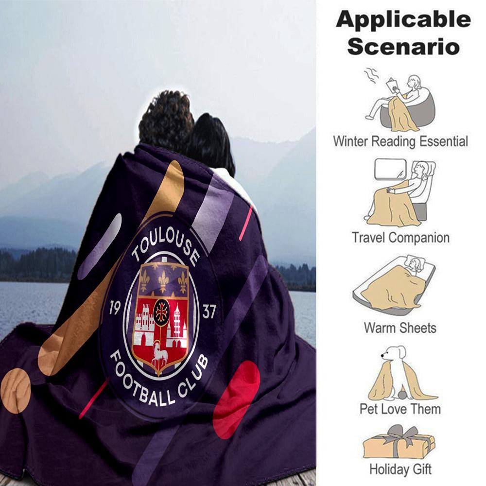 Toul-ouse Crest Design Flannel Blanket, Soft Polyester, Modern Design, All-Season for Camping, Travel, Gifts for Holidays or Birthdays