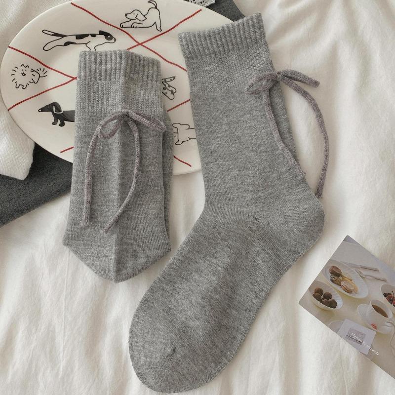 Warm Wool Socks for Autumn and Winter, Followed By Three-dimensional Bow Accessory Socks, Boneless Solid Color Mid-calf Socks