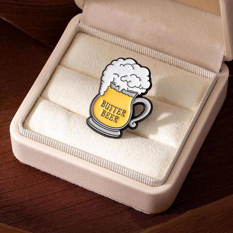 

Creative Daily Necessities Alloy Brooch Beer Styling Jewelry Pin Personality Badge
