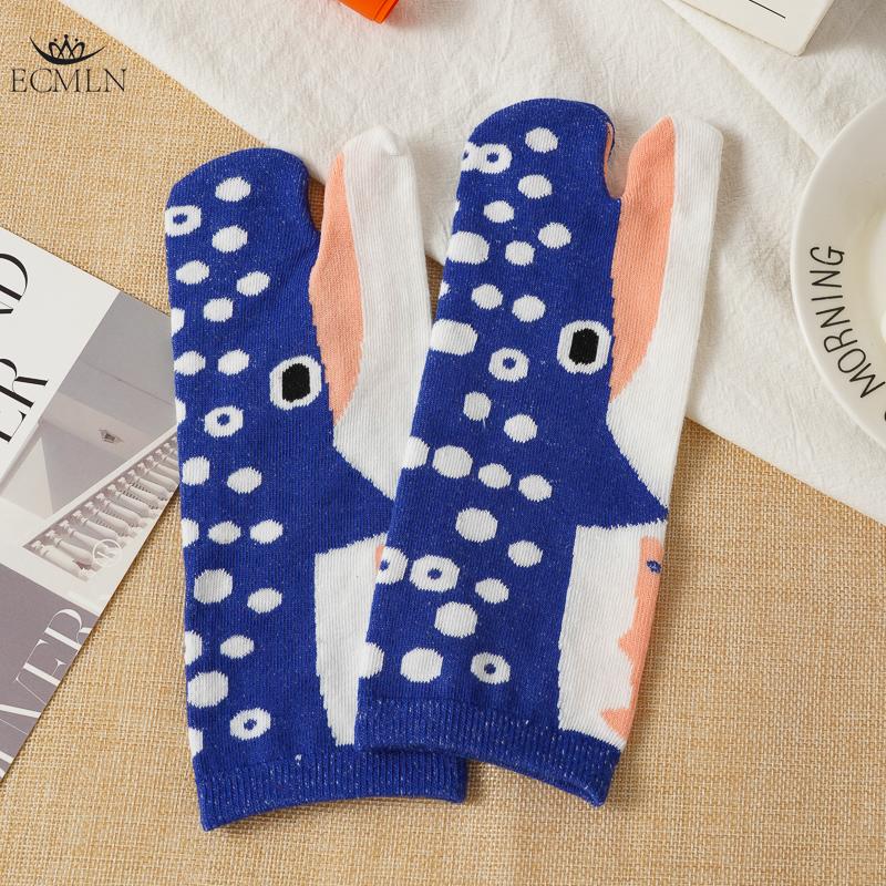 Damskie skarpetki z separatorem palców w kształcie delfina Zabawny i uroczy design z kreskówki Bawełniane skarpetki Pochłaniające pot Skarpetki do połowy łydki