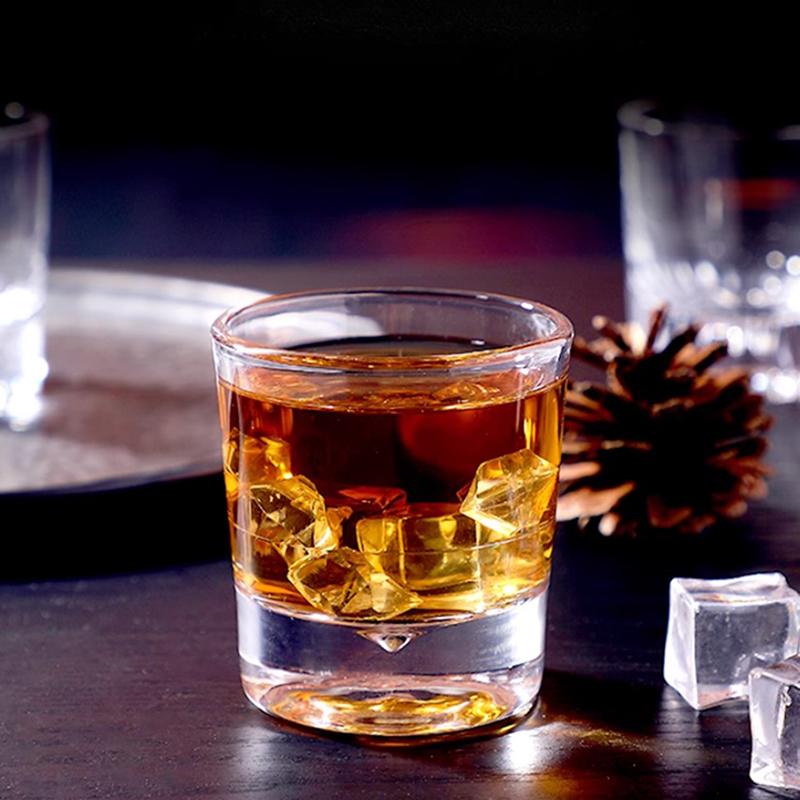 Kieliszek do koktajli i wina 6oz Kreatywne szklanki do soku i mleka Naczynia do picia Prezenty ślubne Gospodarstwo domowe Przezroczysty Nowoczesny kieliszek do whisky