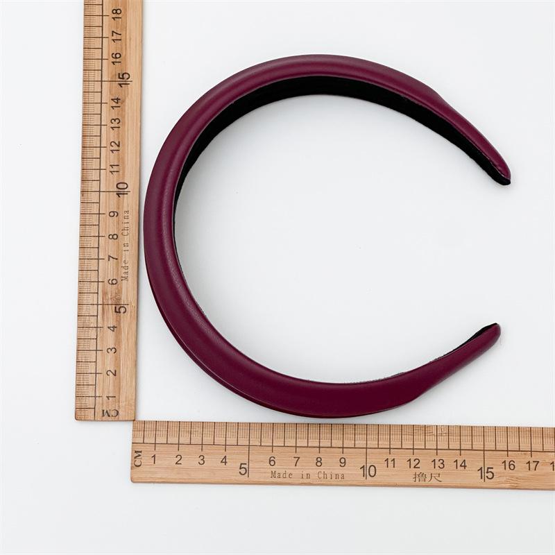 Korean Vintage Wide Hairband For Women PU Leather Solid Color Headbands Simple Temperament Elegant Hair Hoop Tie Hair Accessories Headwear