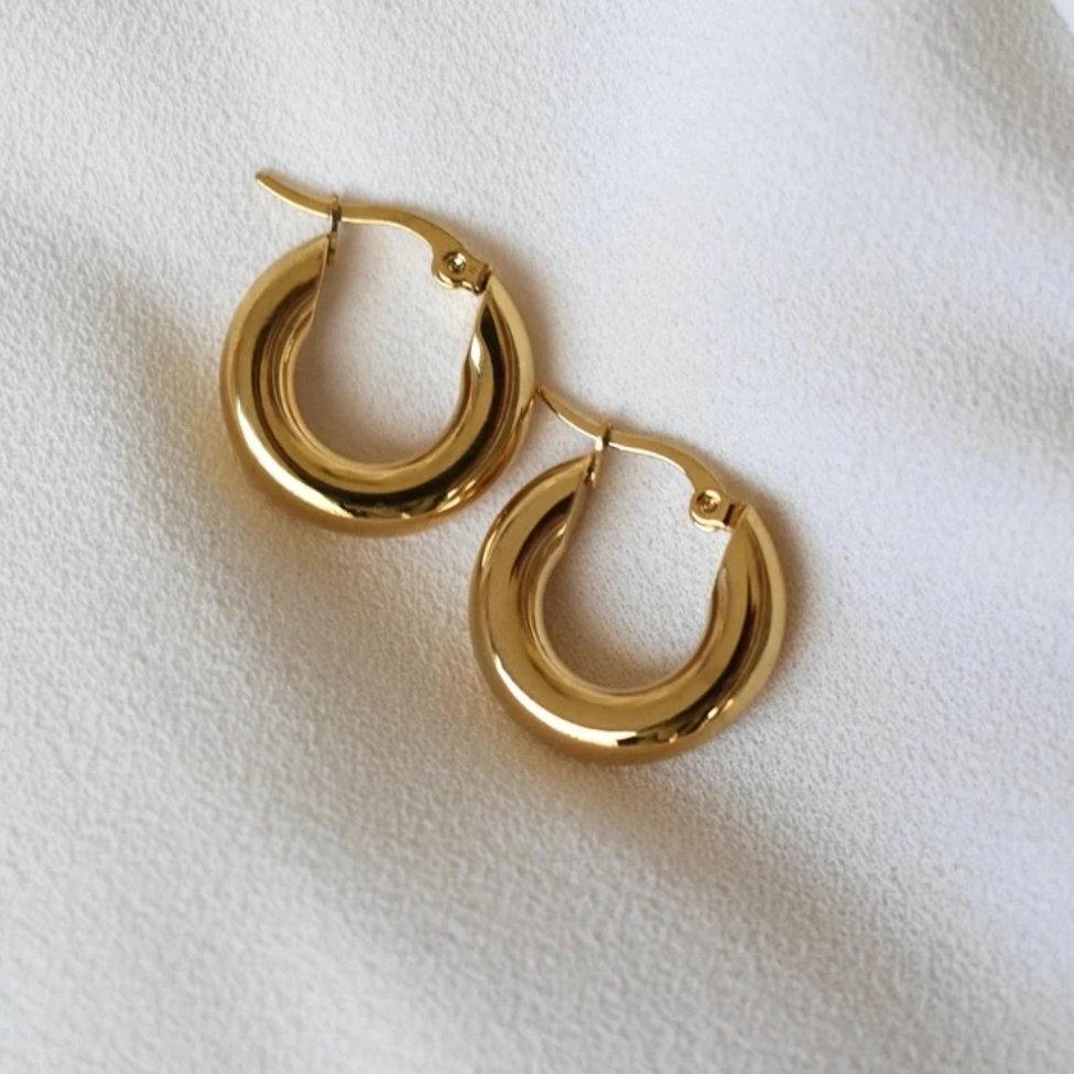 XM20029 Stainless Steel Hoop Earrings Simple Titanium Steel Round Wire Earrings Women