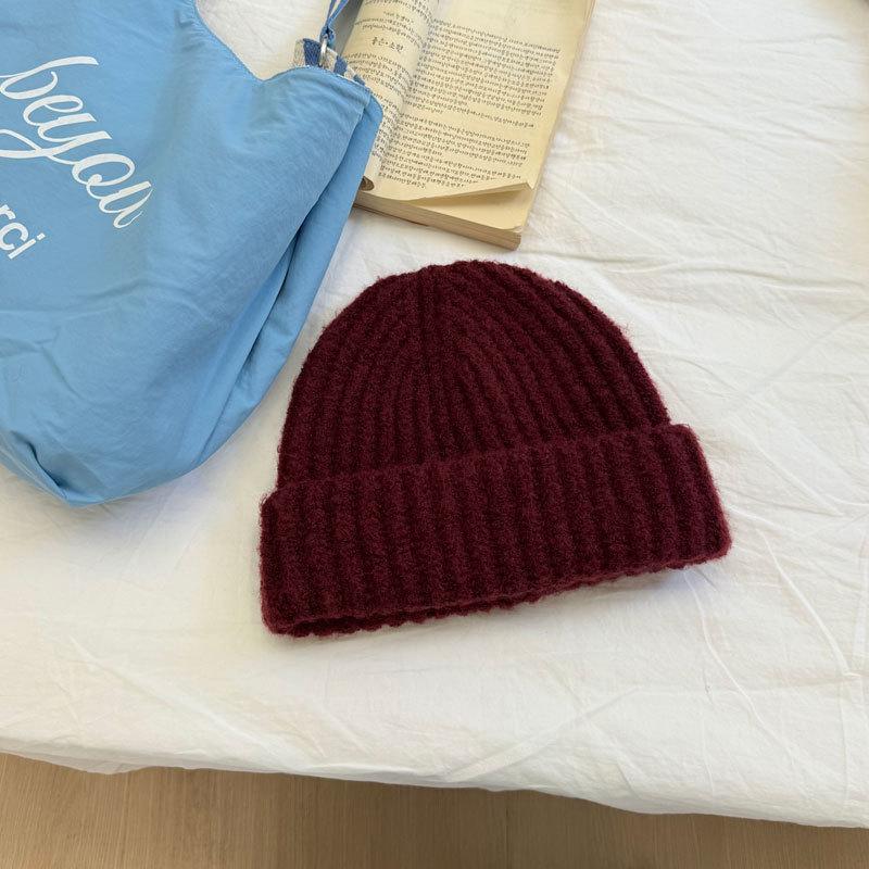 * Light board can be customized * Solid color thick wool hat knitted hat loose warm cold hat autumn and winter simple dome hat