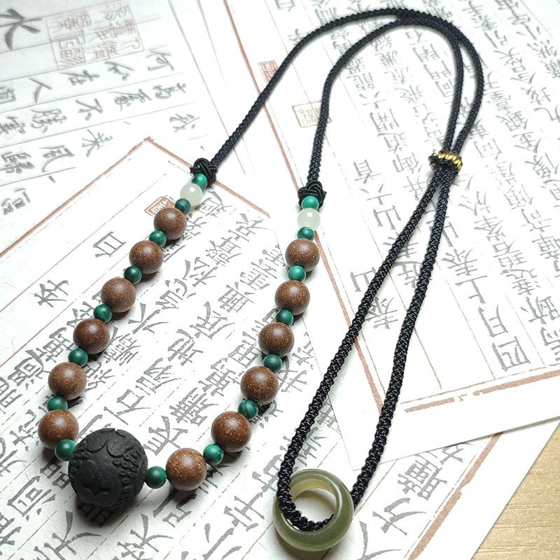 The Same Style of Qianlingxiang Necklace, Made with Natural Traditional Craftsmanship, Features Fragrance Beads and a Hanging Cord, Suitable for Both