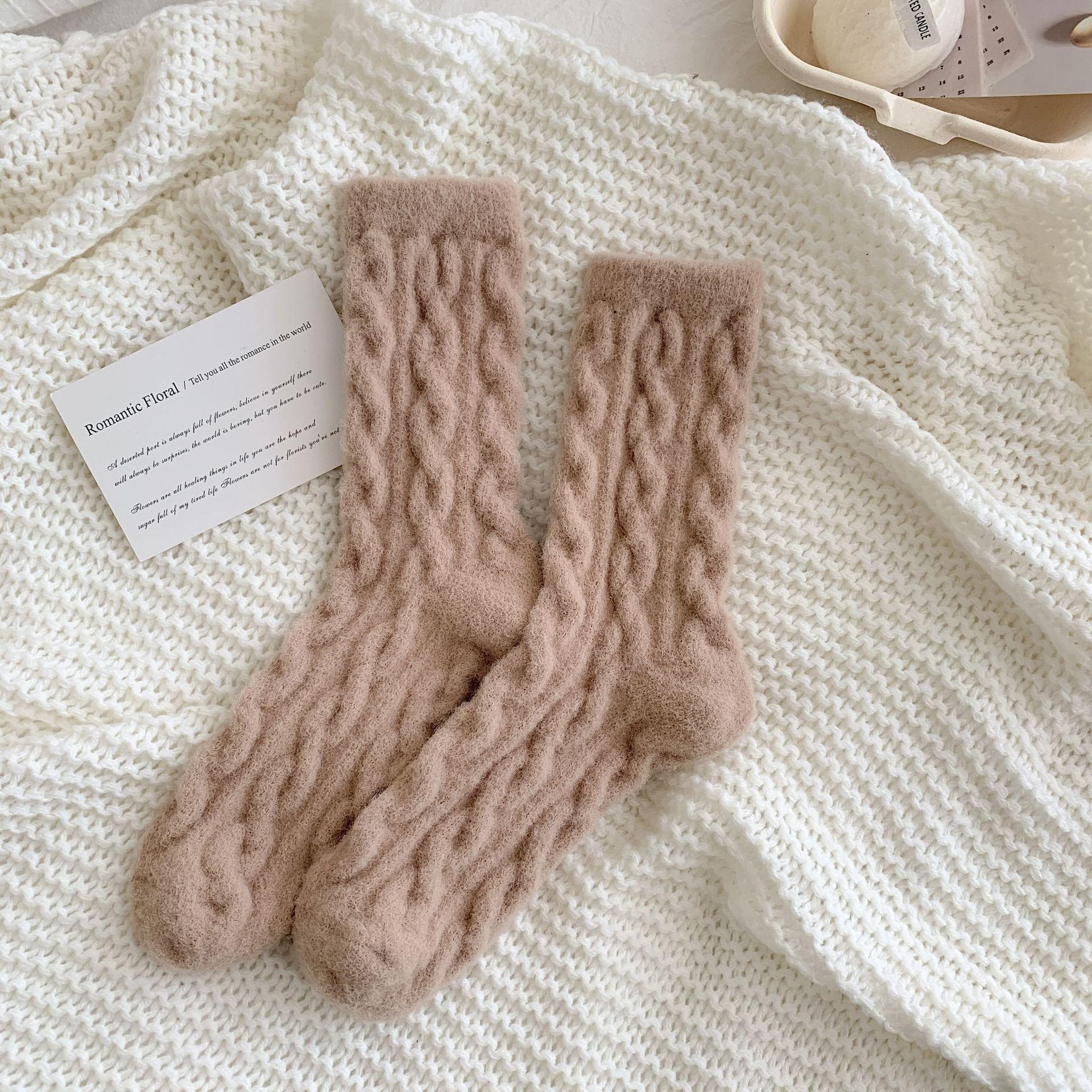 

Women s Mid-Calf Wool Socks: Thick Warm Cable Knit in Solid Candy Colors for Autumn/Winter One Size