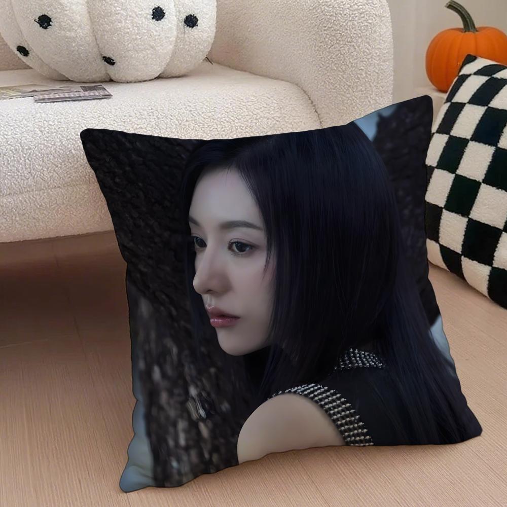 Korean KKim Ji Wons Beautiful Girl Cushion Cover Throw Pillow Cover Hidden Button Durable Polyester Chair Cushion