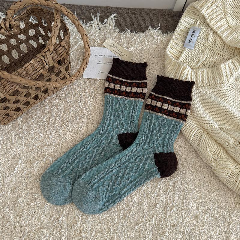 Vintage Flower Heavy Industry Sheep Wool Women'S Socks Warm Thickened Meradson Wind Tube Socks