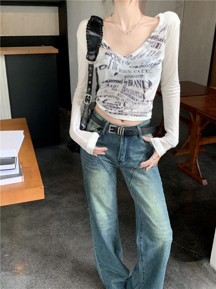 Women's Y2K Slim Fit V-Neck Letter Print Long Sleeve Crop Top