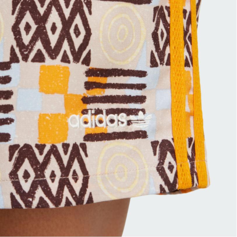 Adidas Originals 80s Elongated Shorts With All-Over Print Women Bottoms Grey Brown JC6172
