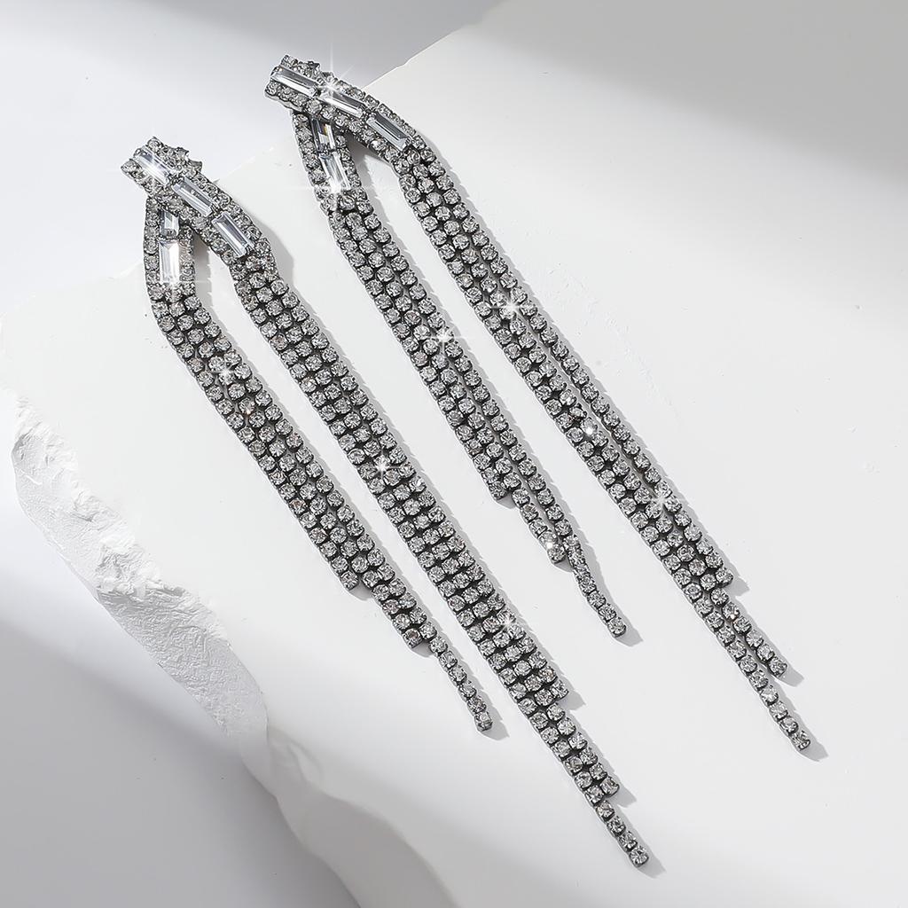 Super Flash Claw Chain Temperament Geometric Diamond-Encrusted Rhinestone Long Fringed Earrings Women'S Exaggerated Banquet Earrings Studs