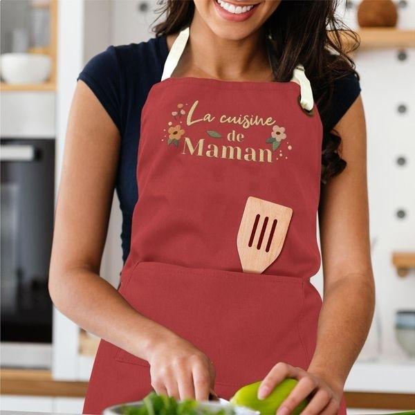

Вишитий кухонний фартух La cuisine de Maman з передньою кишенею для барбекю