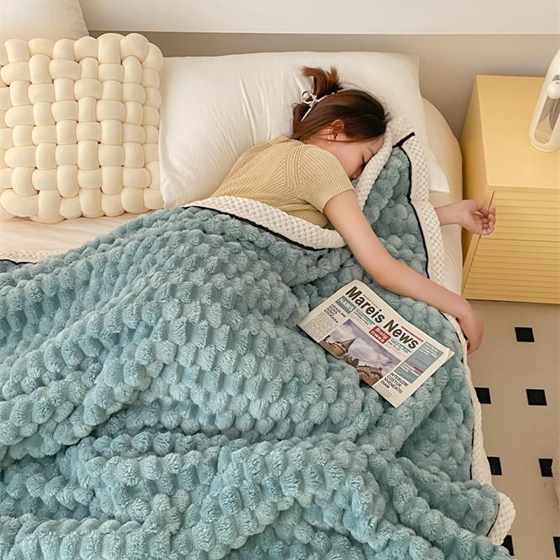 Carved Velvet Warm Autumn Winter Blanket for Bed Home Soft Fluffy Sofa Blanket Cozy Warmth Coral Flannel Sofa Cover Blanket Nap