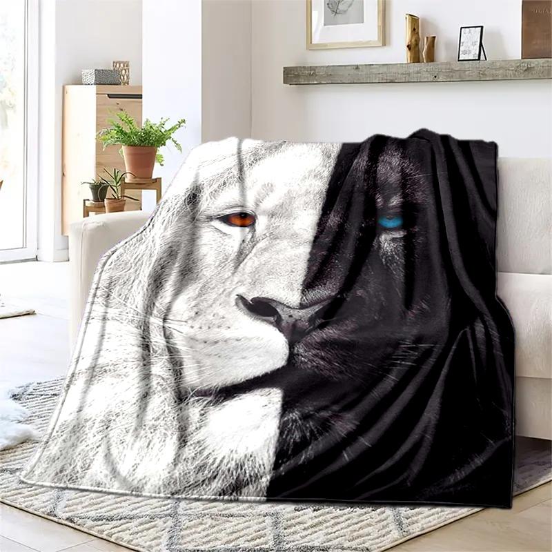 1PC Lion printed blanket, all season lightweight home office outdoor nap multifunctional blanket 80cm x 120cm