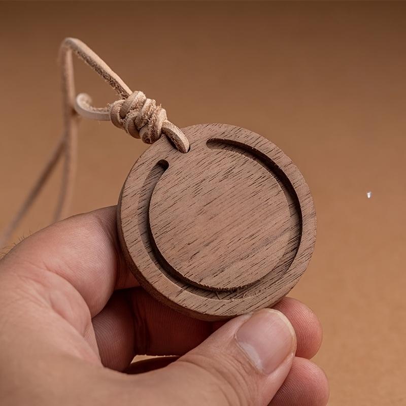 1 Stück Runder Premium Holz Diffusor - Handgefertigt aus Weißem Wachsholz und Schwarznuss - Elegantes Autoaufhängung Aroma Zubehör