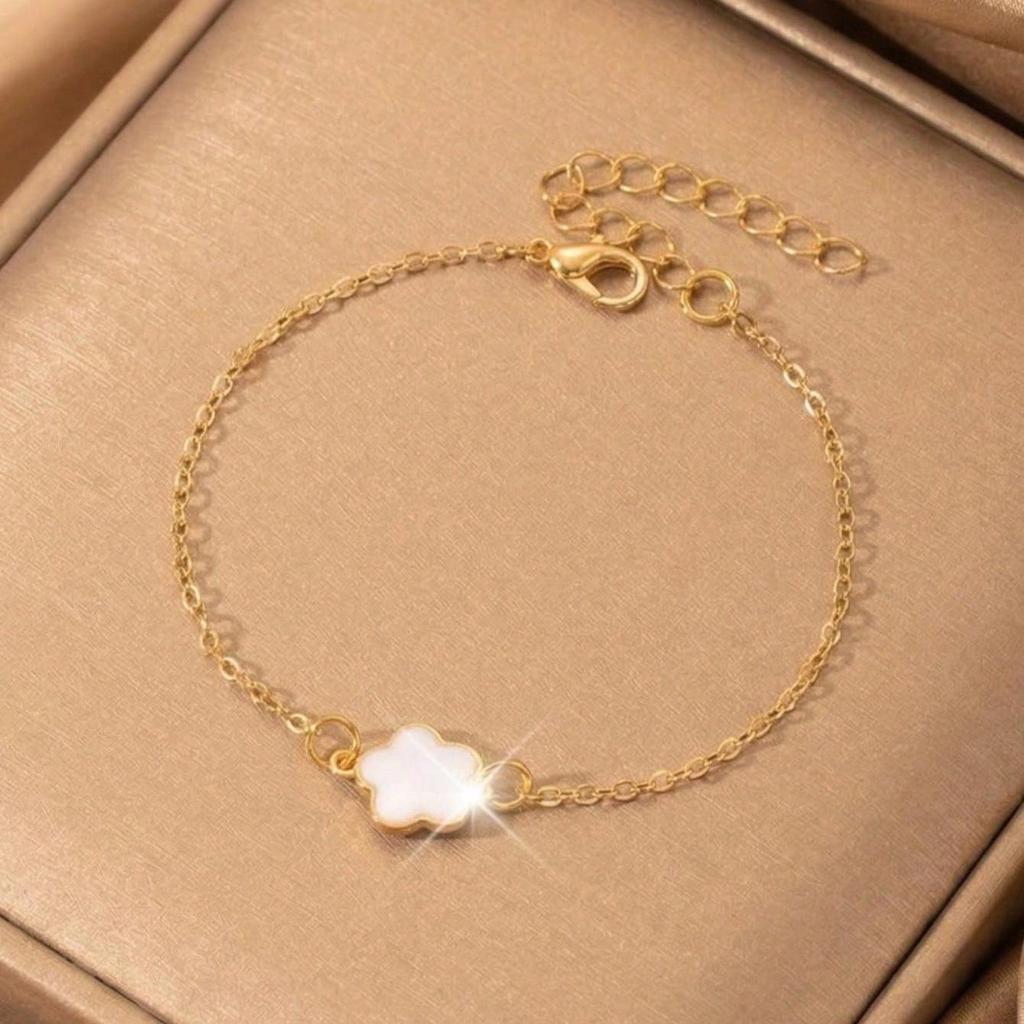 Hochwertiges vierblättriges Kleeblatt-Armband: Elegantes, luxuriöses und einfaches Damenaccessoire
