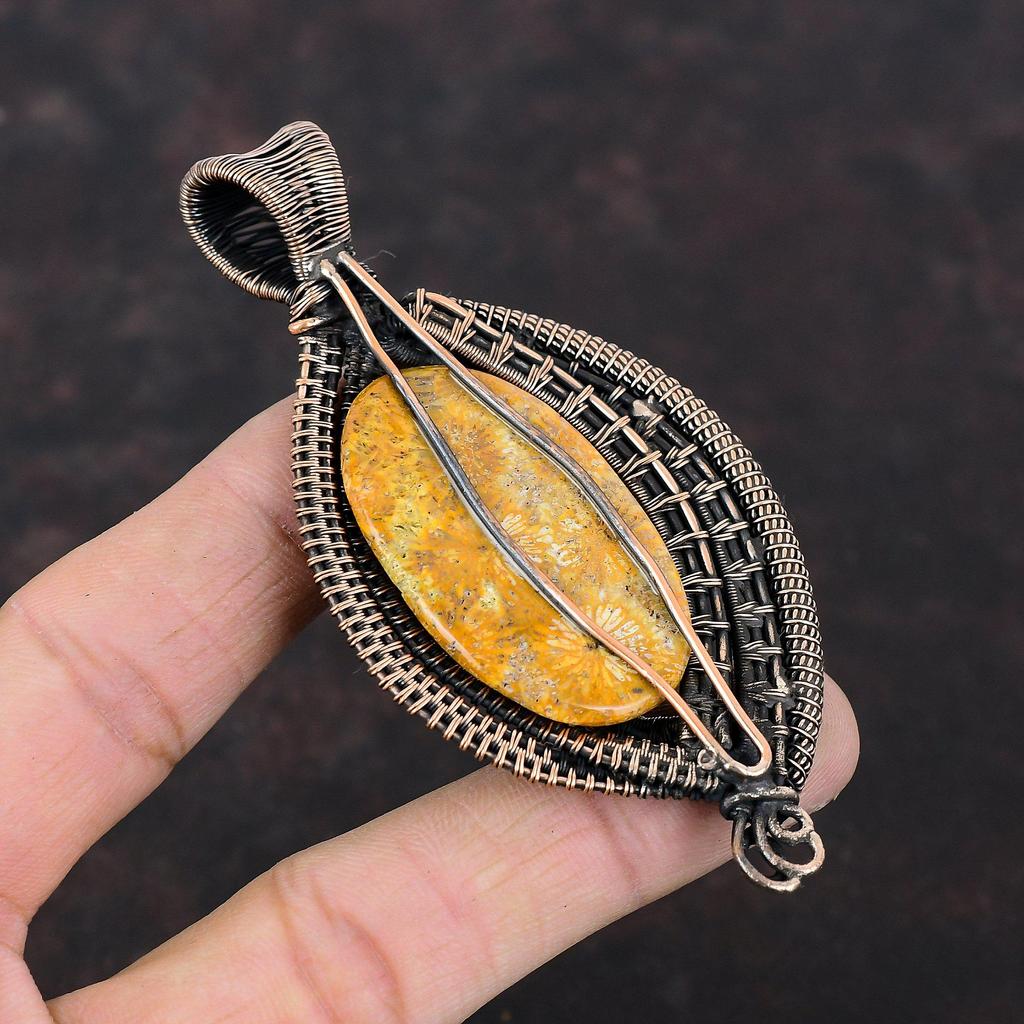 Fossilkorallen-Anhänger Kupferdraht-umwickelter Anhänger Edelsteinschmuck Handgefertigter Anhänger Fossilkoralle Kupferschmuck Designer-Anhänger Geschenk für Sie