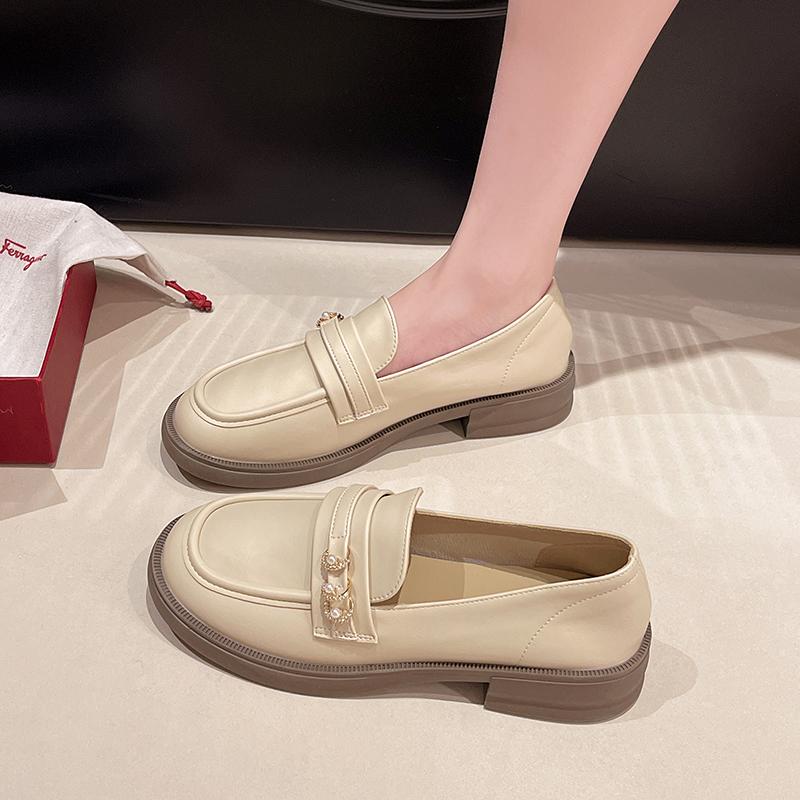 2024 Autumn New Style Skirt Soft Surface Gentle Wind Shallow Mouth Small Leather Shoes French Thick Bottom Le Fu Shoes