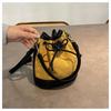 2025 High-End Color Block Retro Bucket Bag - Handheld, Single Shoulder, Crossbody