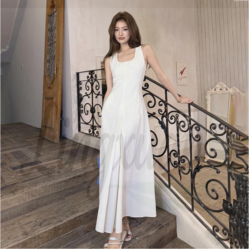 White Sleeveless A-line Pleated Dress - Spring/Summer 2026 Collection S